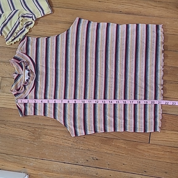 {Bundle} Two Soft Tops! - Picture 12 of 13